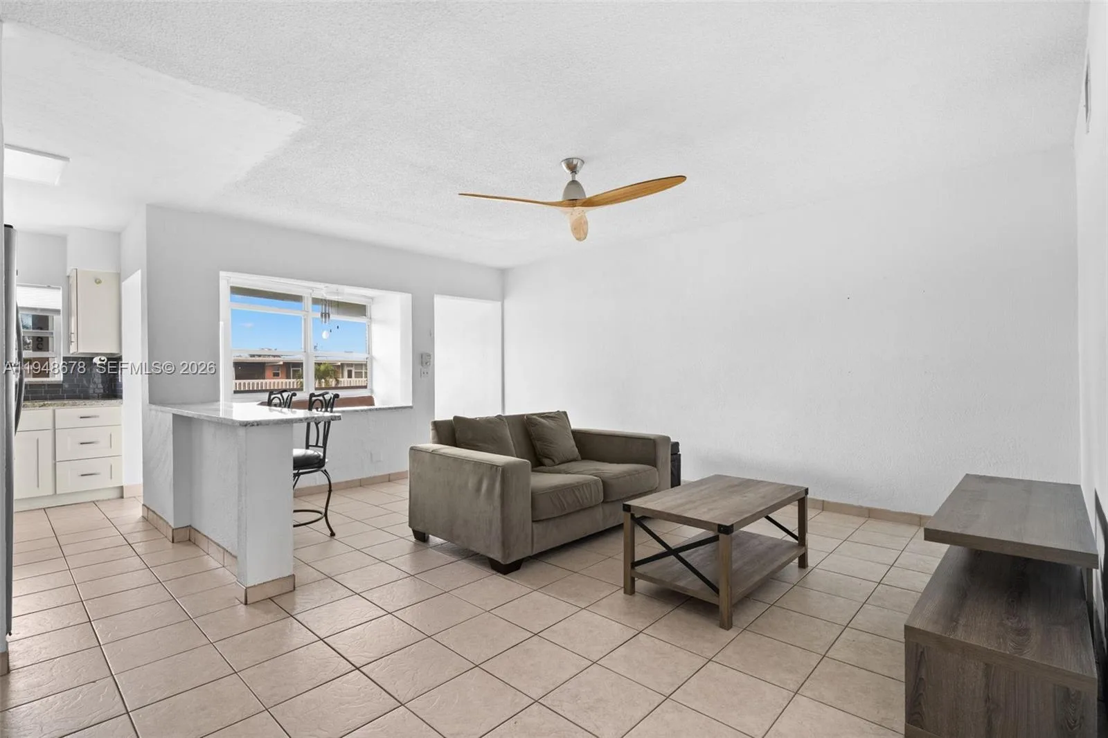 141 NE 10th Ave # 26C, Hallandale Beach, FL 33009 photo 8