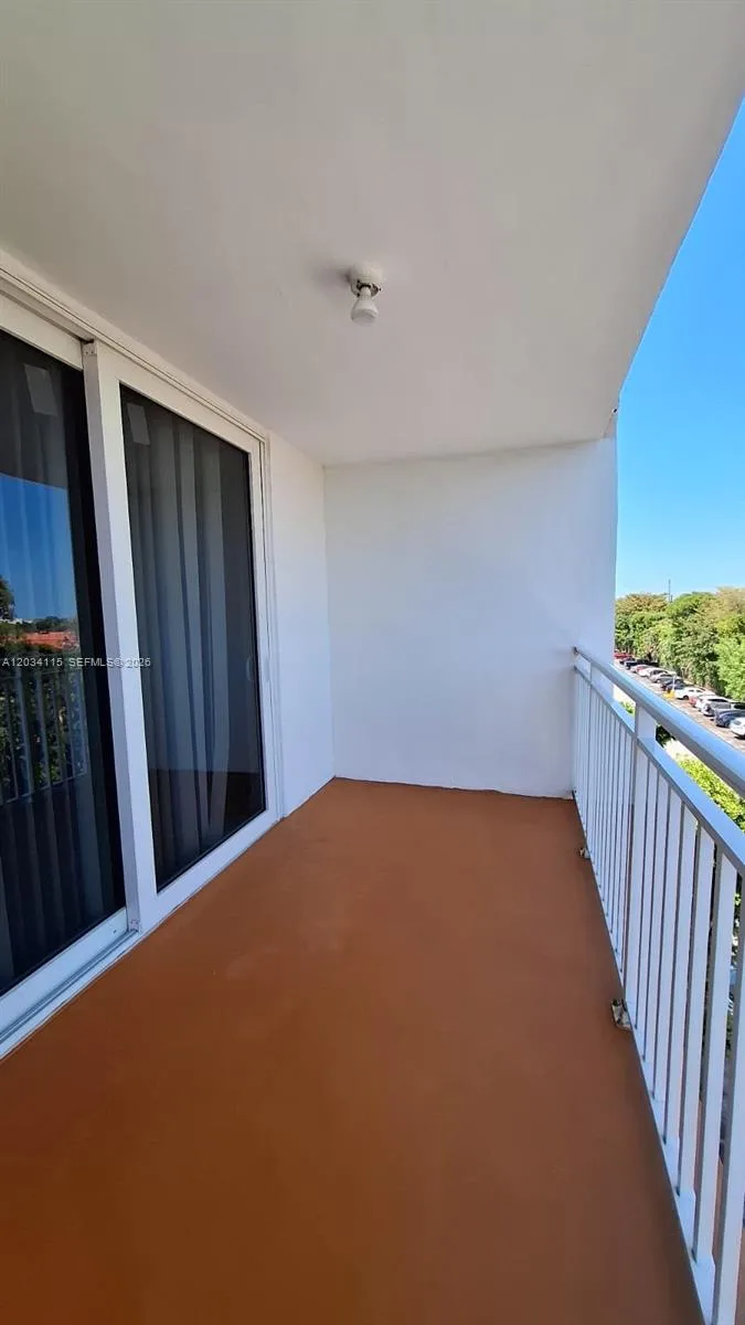6940 Miami Gardens Dr # 1-522, Hialeah, FL 33015 photo 7