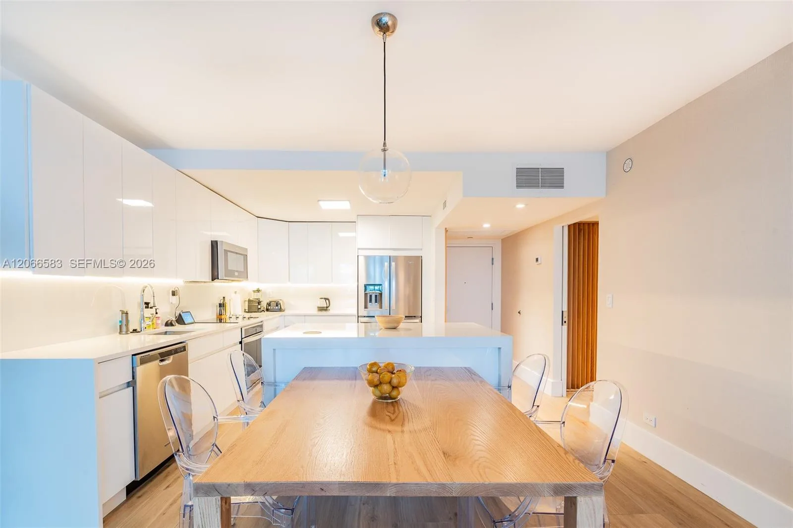 2301 Collins Ave # 719, Miami Beach, FL 33139 photo 2