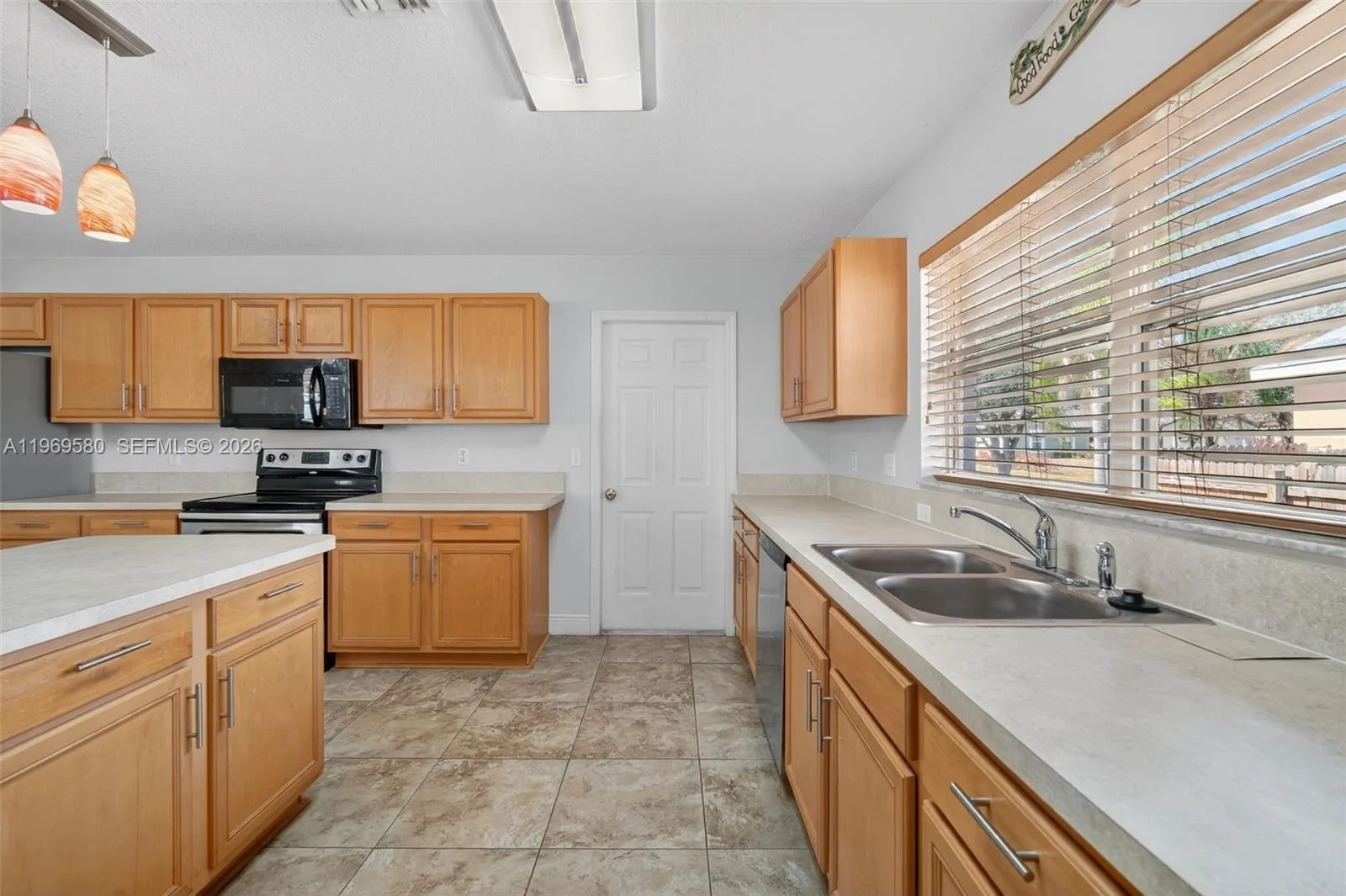 6762 NW Daffodil Ln, Port St. Lucie, FL 34983 photo 3