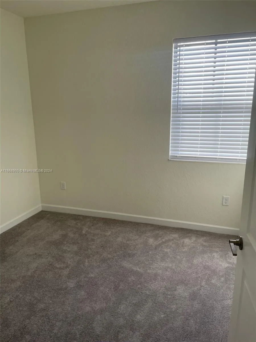 3415 W 112th Ter, Hialeah, FL 33018 photo 12