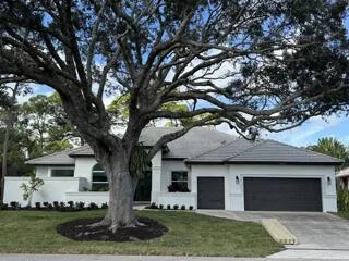8667 SE Antigua Way, Jupiter, FL 33458 photo 2
