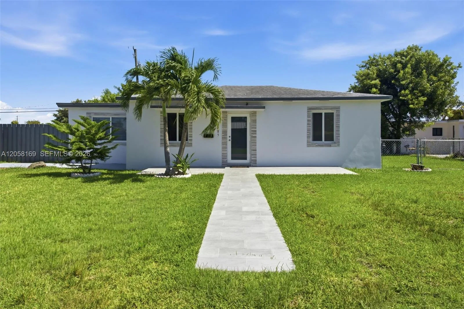 6785 SW 17th St, Miami, FL 33155