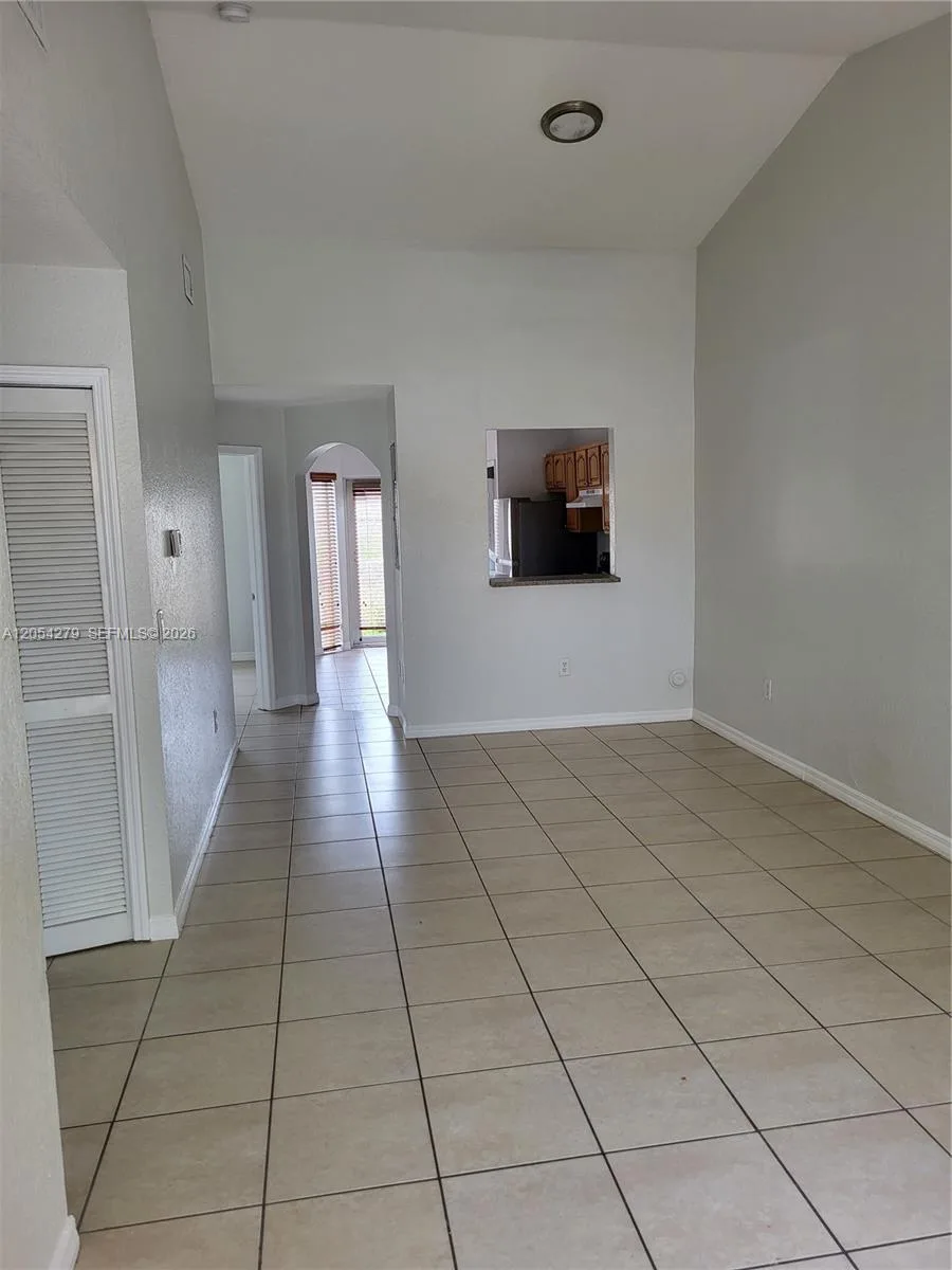 31 NE 13th Ave # 5, Homestead, FL 33033 photo 4