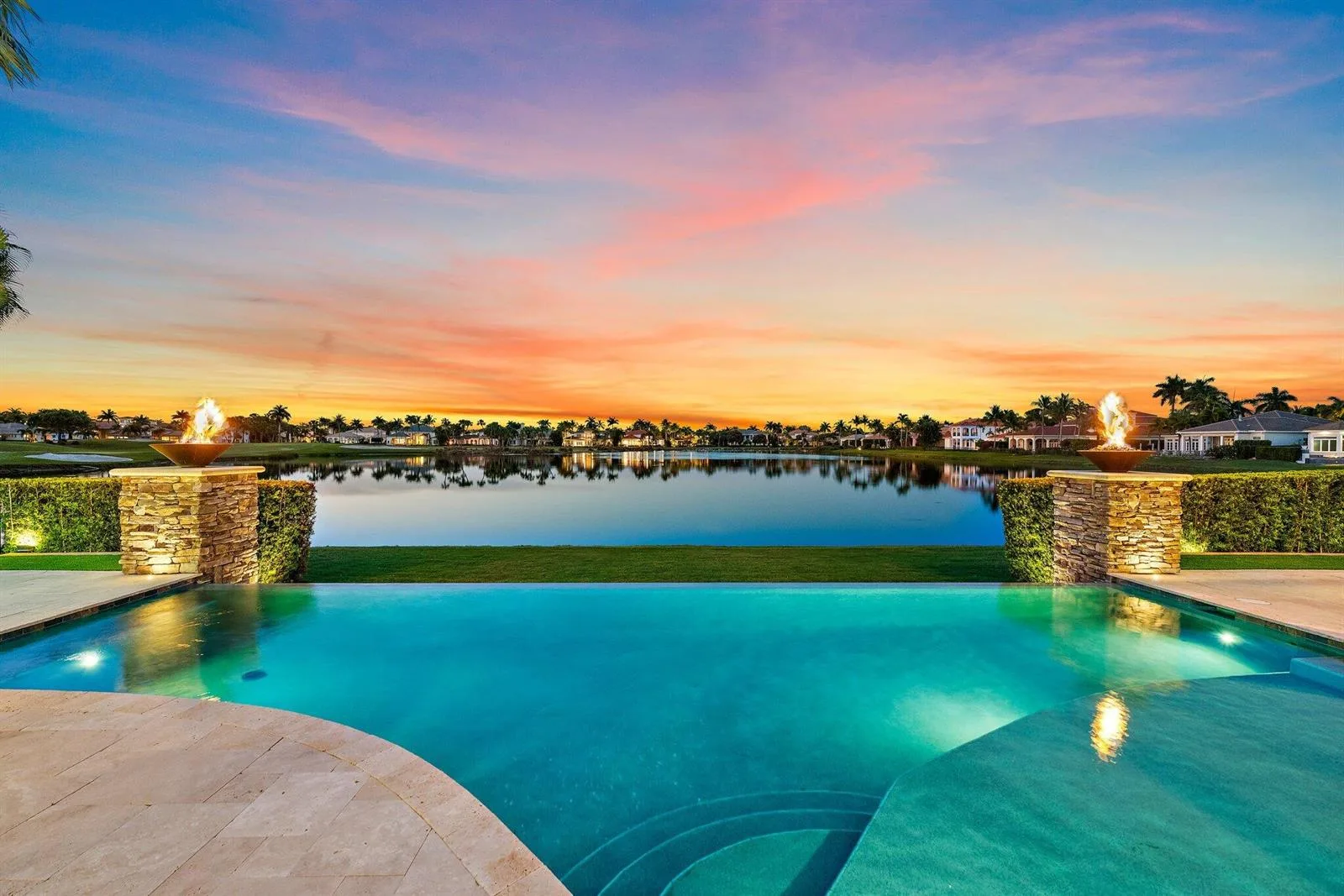 636 Hermitage Circle, Palm Beach Gardens, FL 33410
