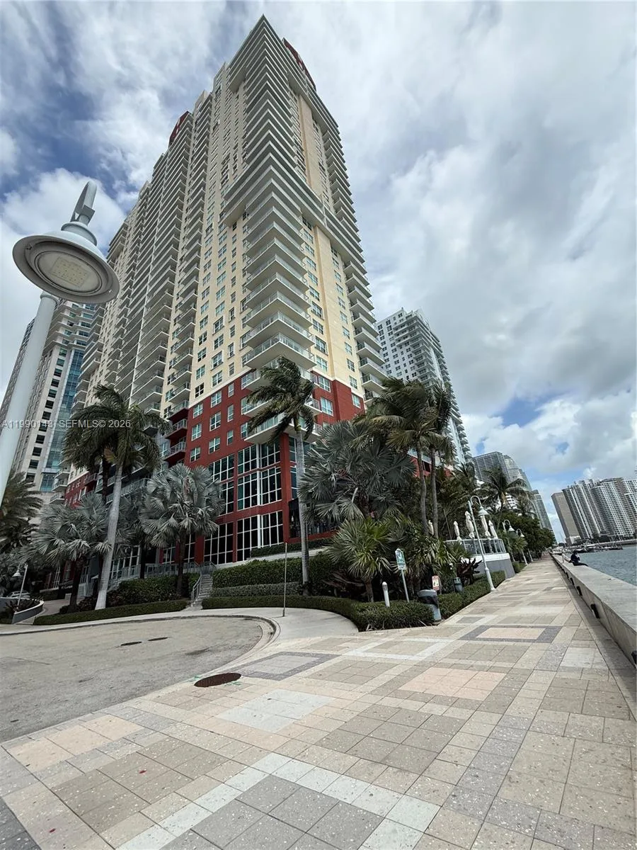 1155 Brickell Bay Dr # 1206, Miami, FL 33131 photo 2