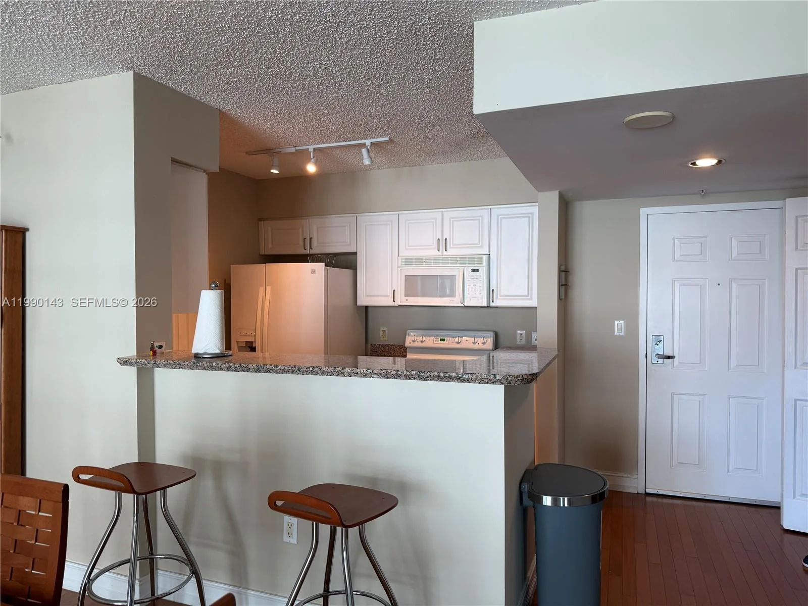 1155 Brickell Bay Dr # 1206, Miami, FL 33131 photo 4
