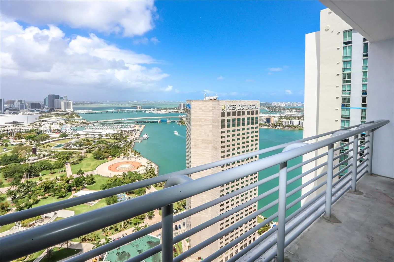 325 S Biscayne Blvd # 3616, Miami, FL 33131 photo 2