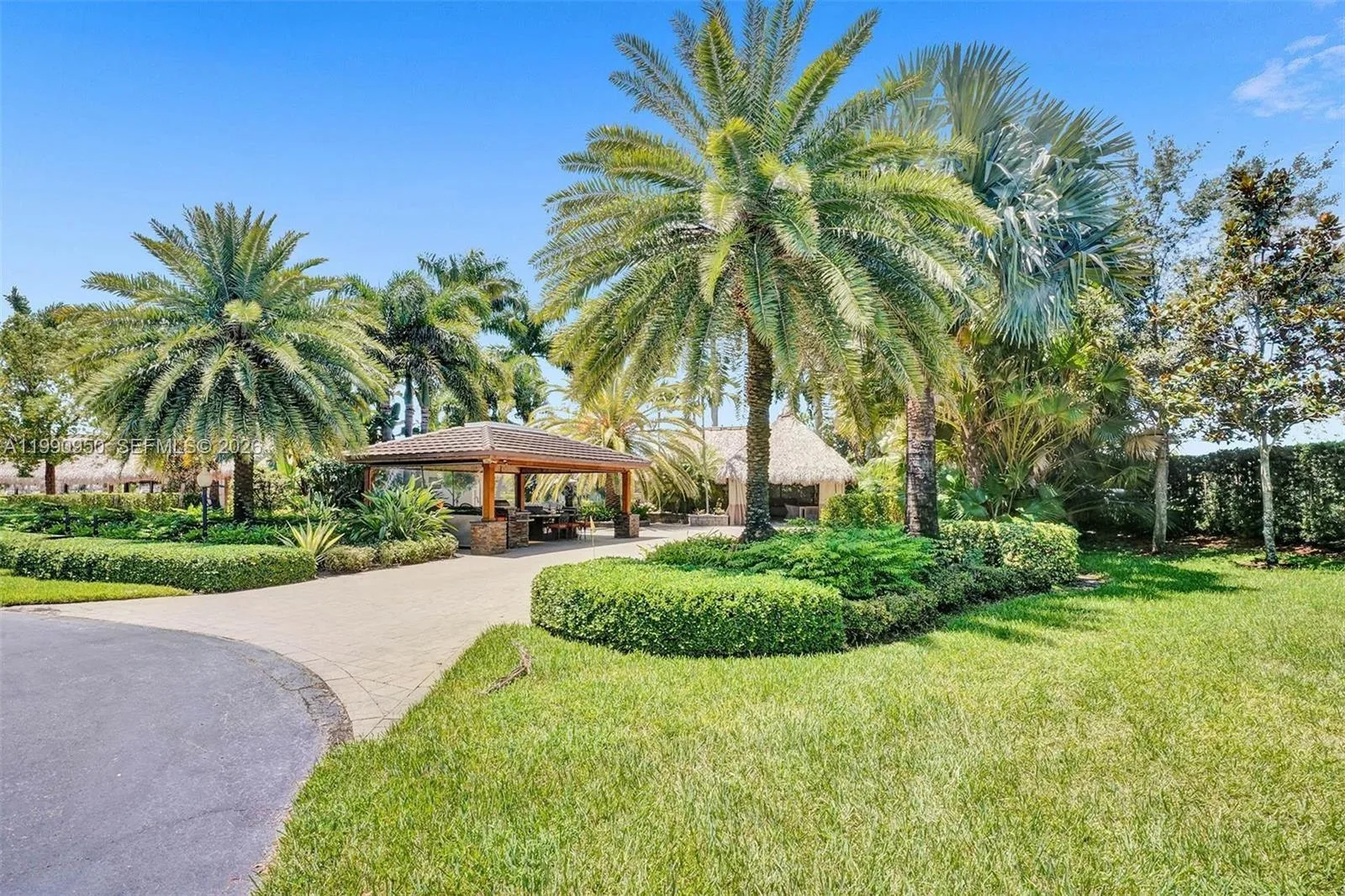 224 N Cortez Dr, Margate, FL 33068 photo 4