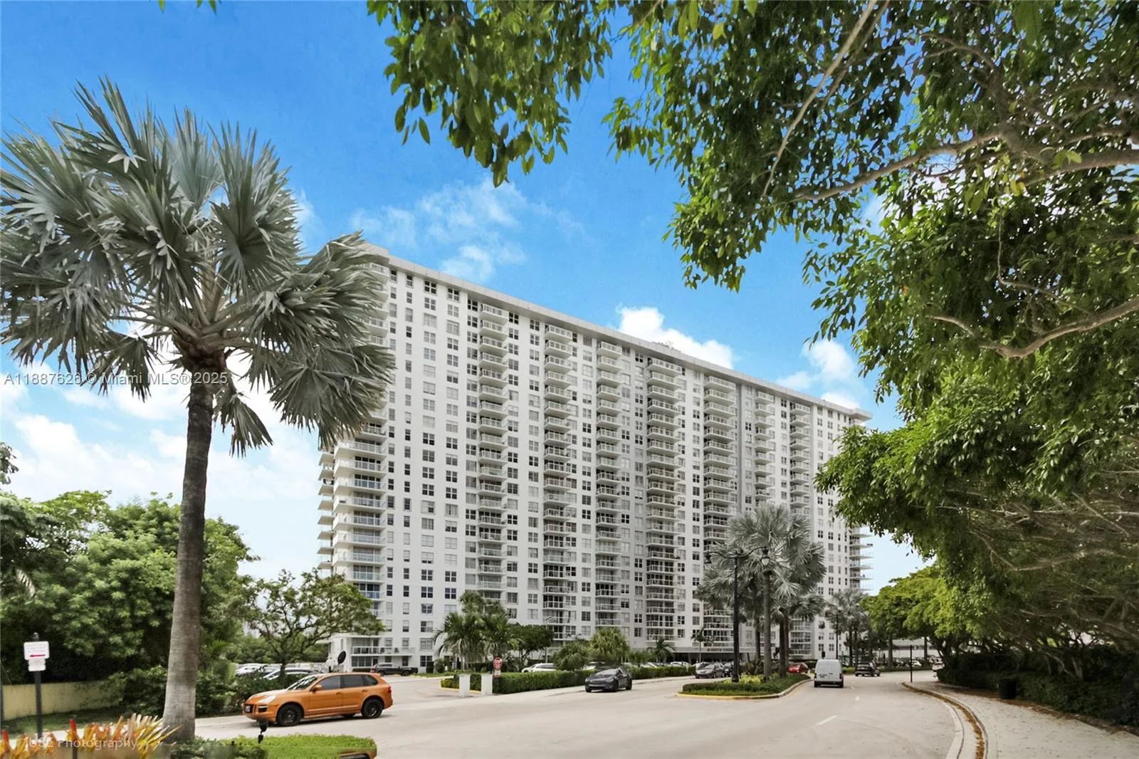 230 174th St # 1207, Sunny Isles Beach, FL 33160 photo 13