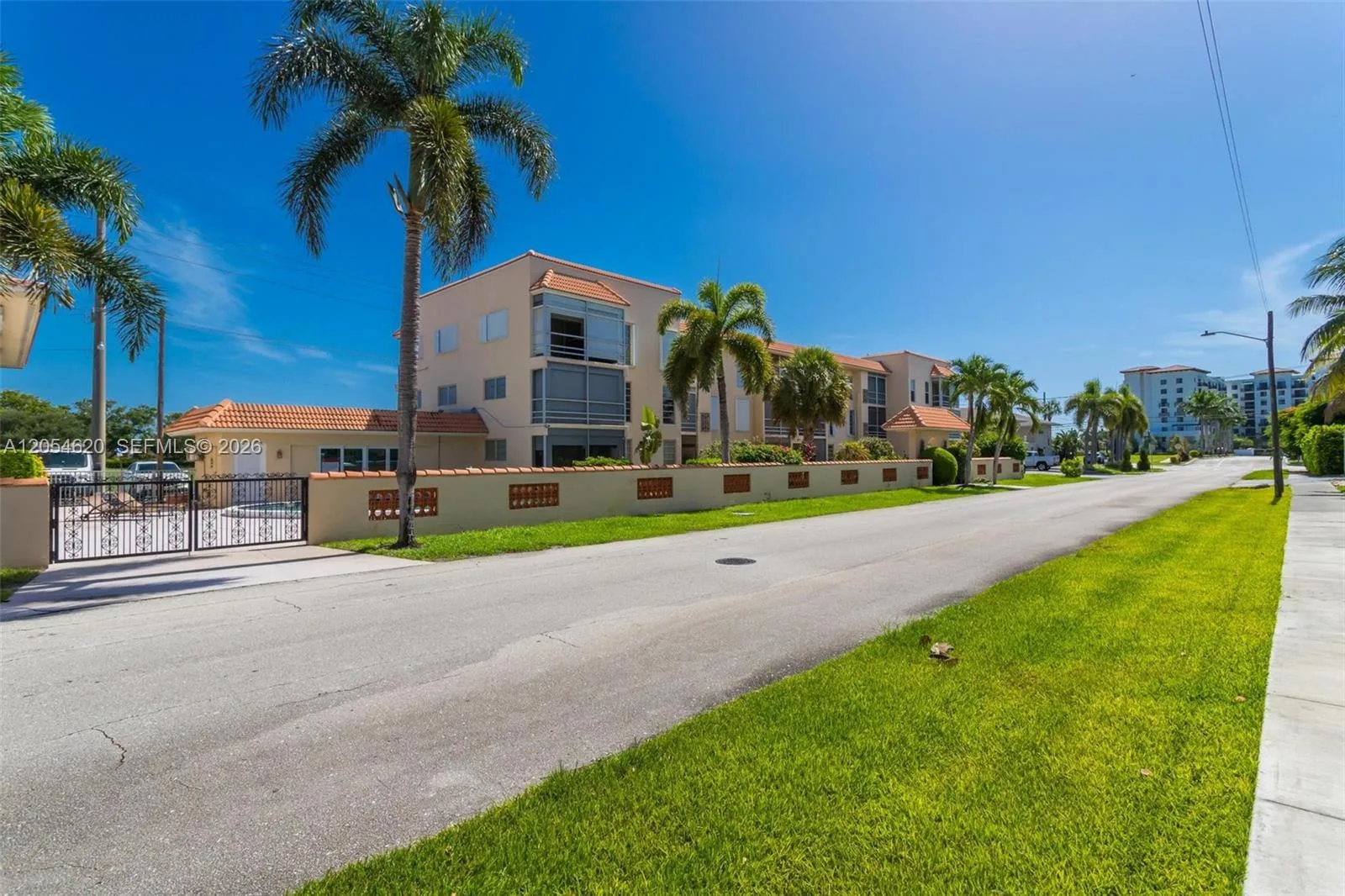 331 SW 8th St # 3F, Boca Raton, FL 33432 photo 4