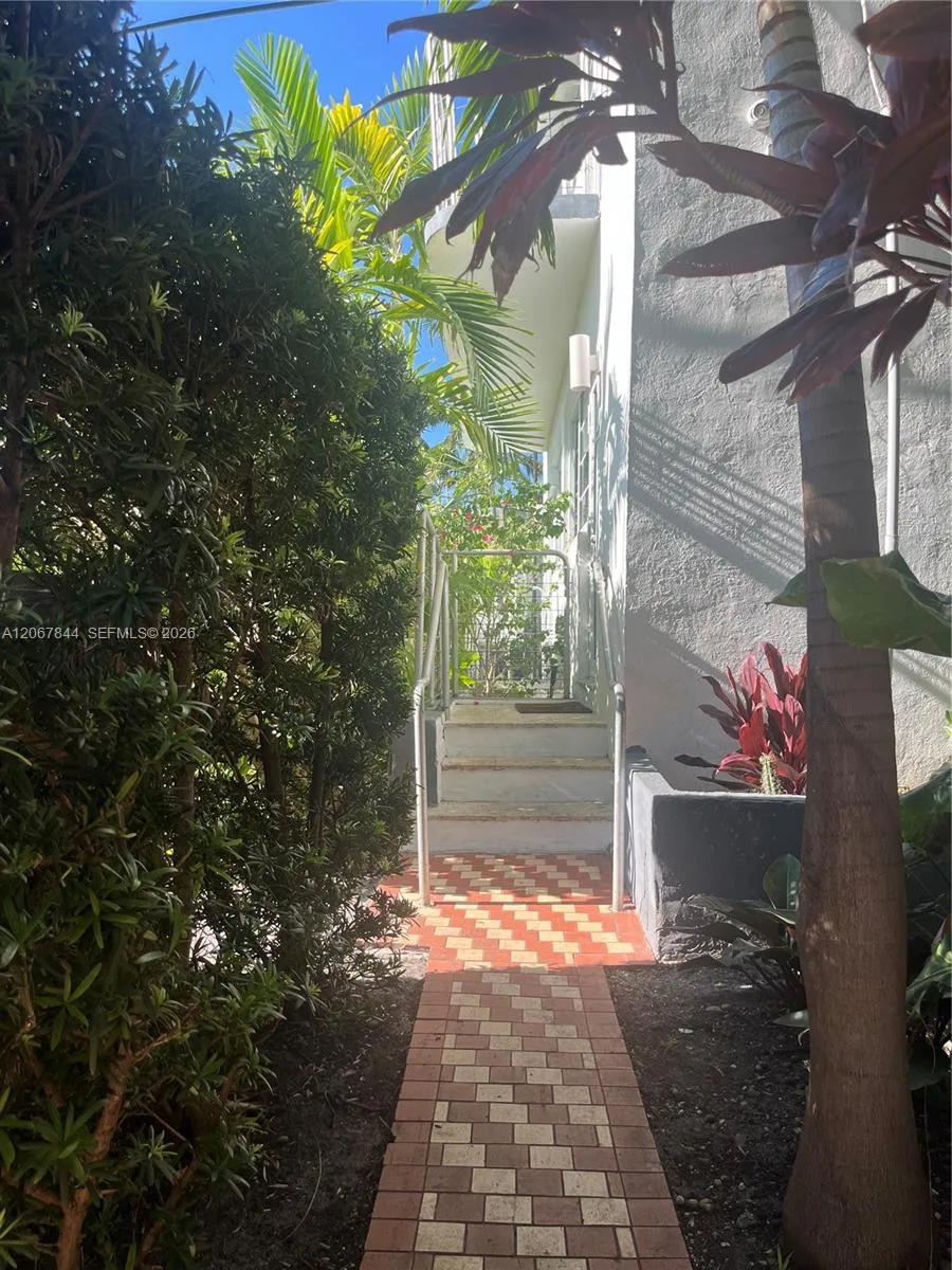 3917 N Meridian Ave # 102, Miami Beach, FL 33140 photo 3