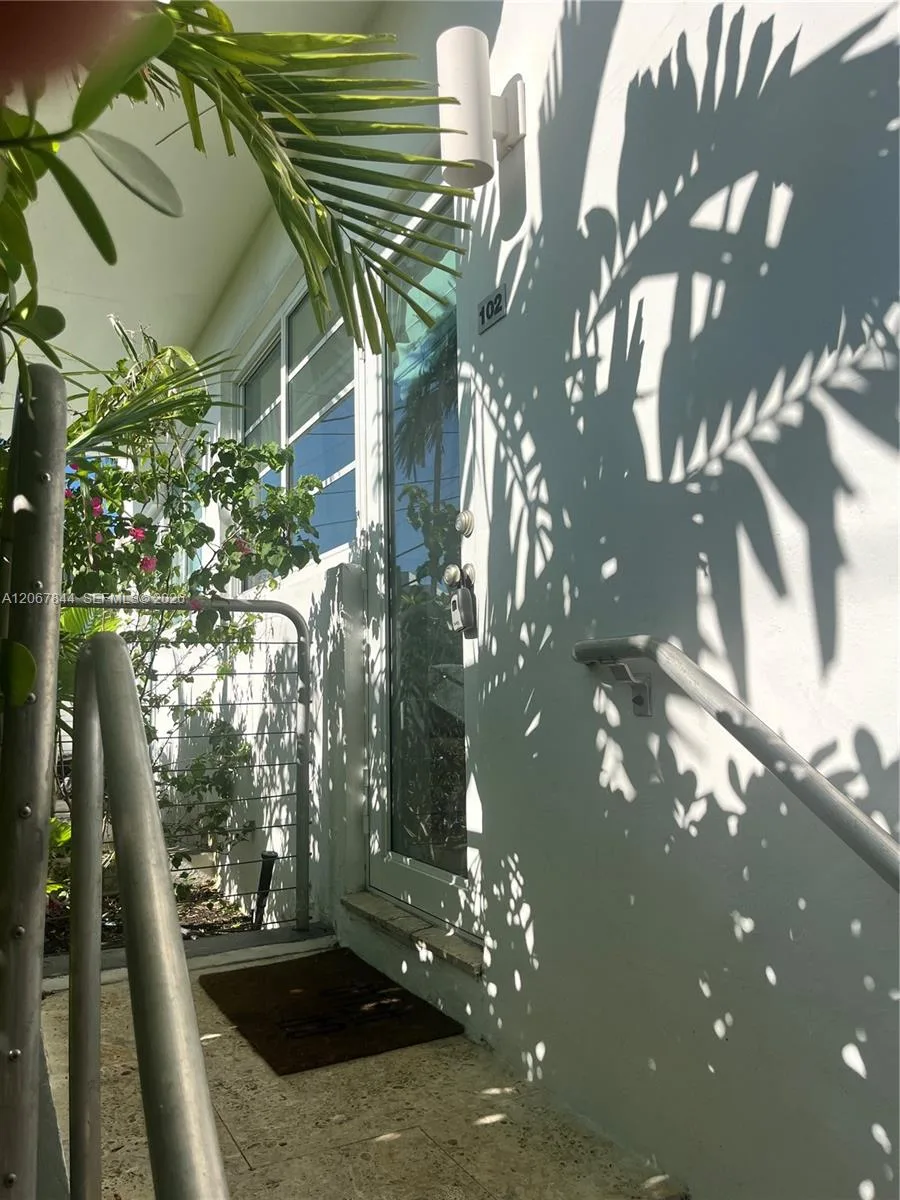 3917 N Meridian Ave # 102, Miami Beach, FL 33140 photo 4