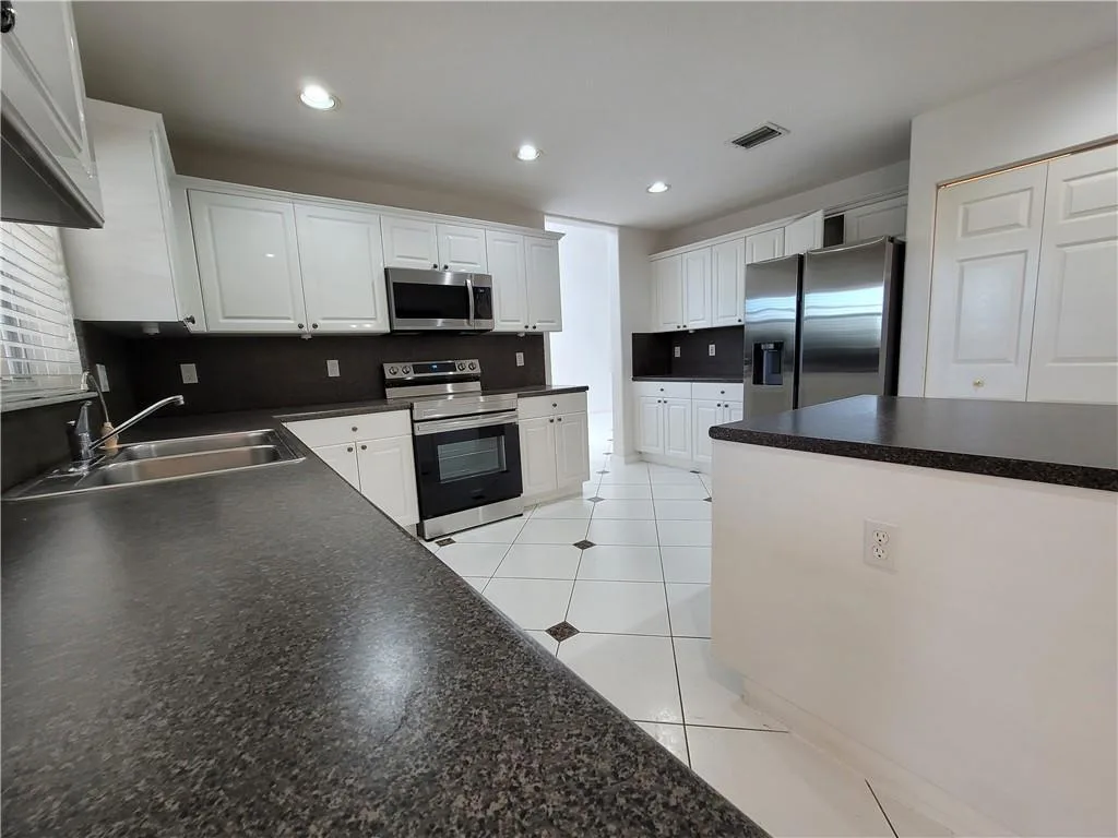 2281 SW 164th Avenue, Miramar, FL 33027 photo 6