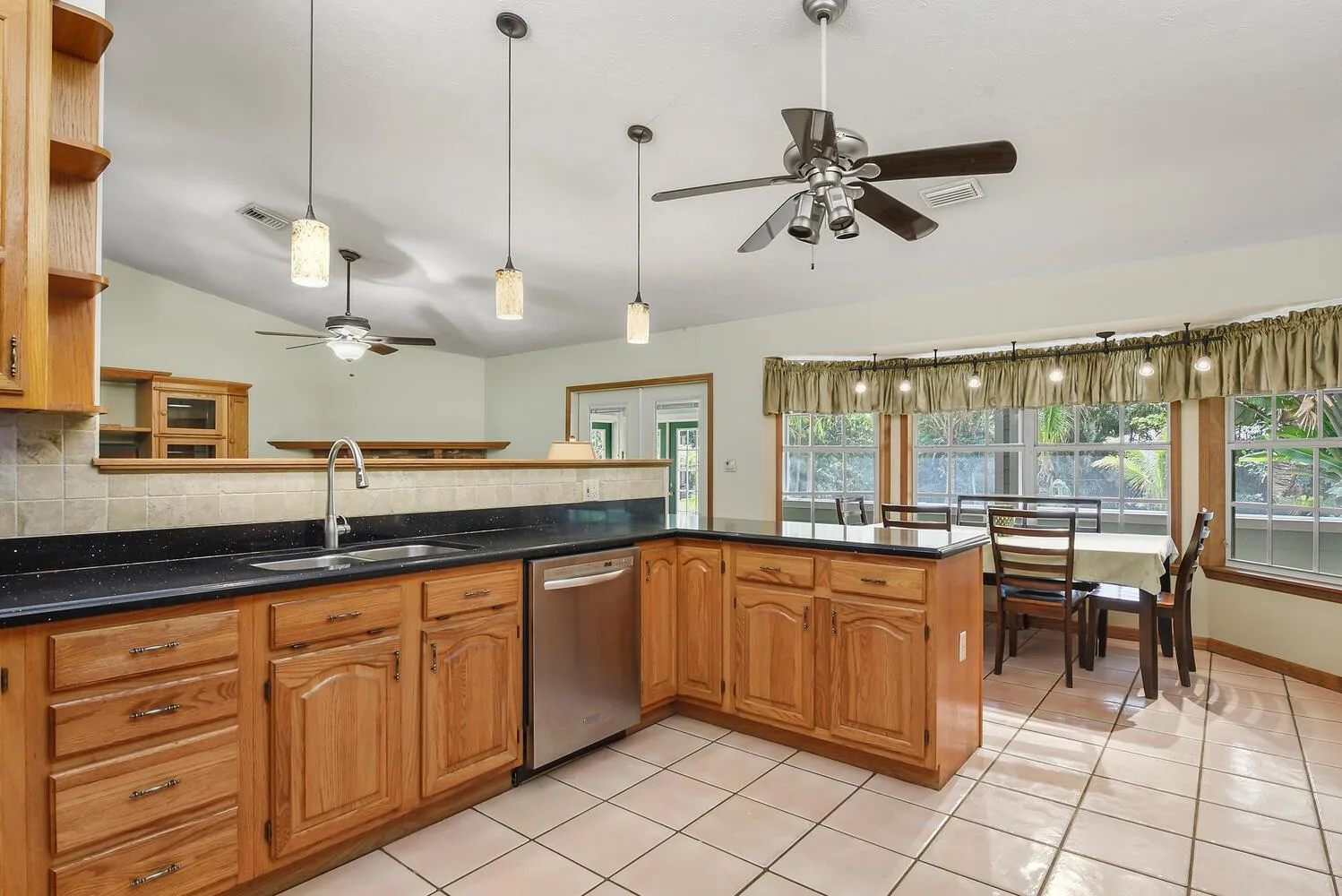 16244 E Downers Drive, Loxahatchee, FL 33470 photo 8