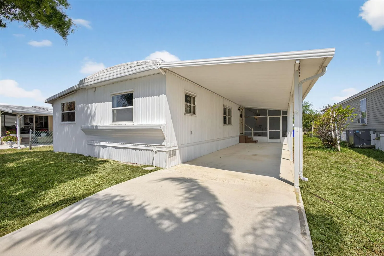 7338 SE Redbird Circle, Hobe Sound, FL 33455 photo 4