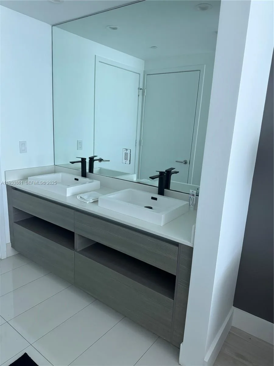 460 NE 28th St # 3807, Miami, FL 33137 photo 7