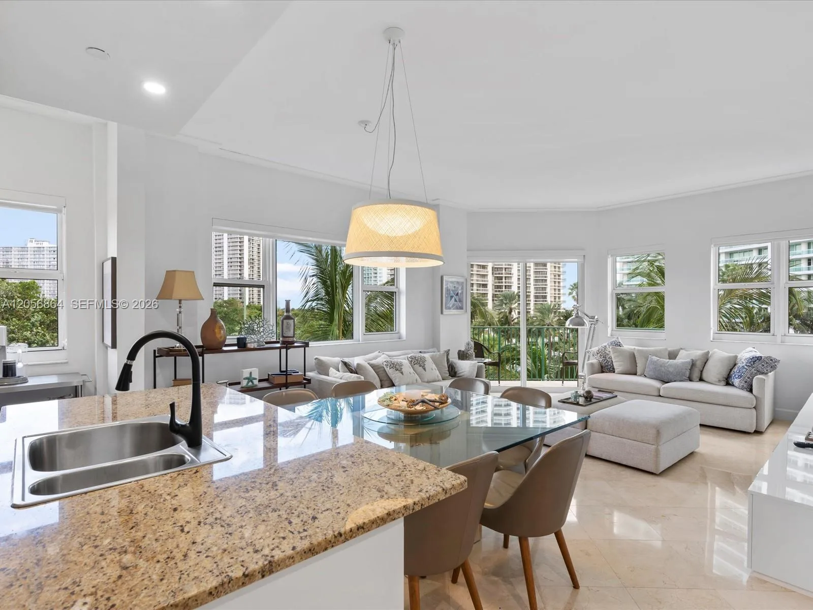 20000 E Country Club Dr # 416, Aventura, FL 33180 photo 6