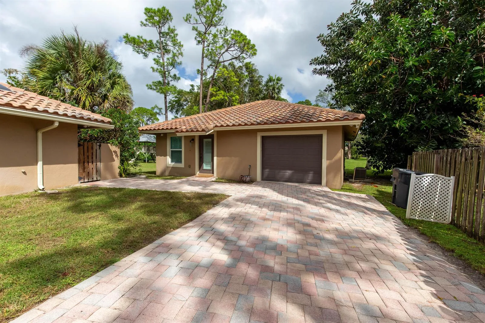 352 WINDOW ROCK Drive, Wellington, FL 33414