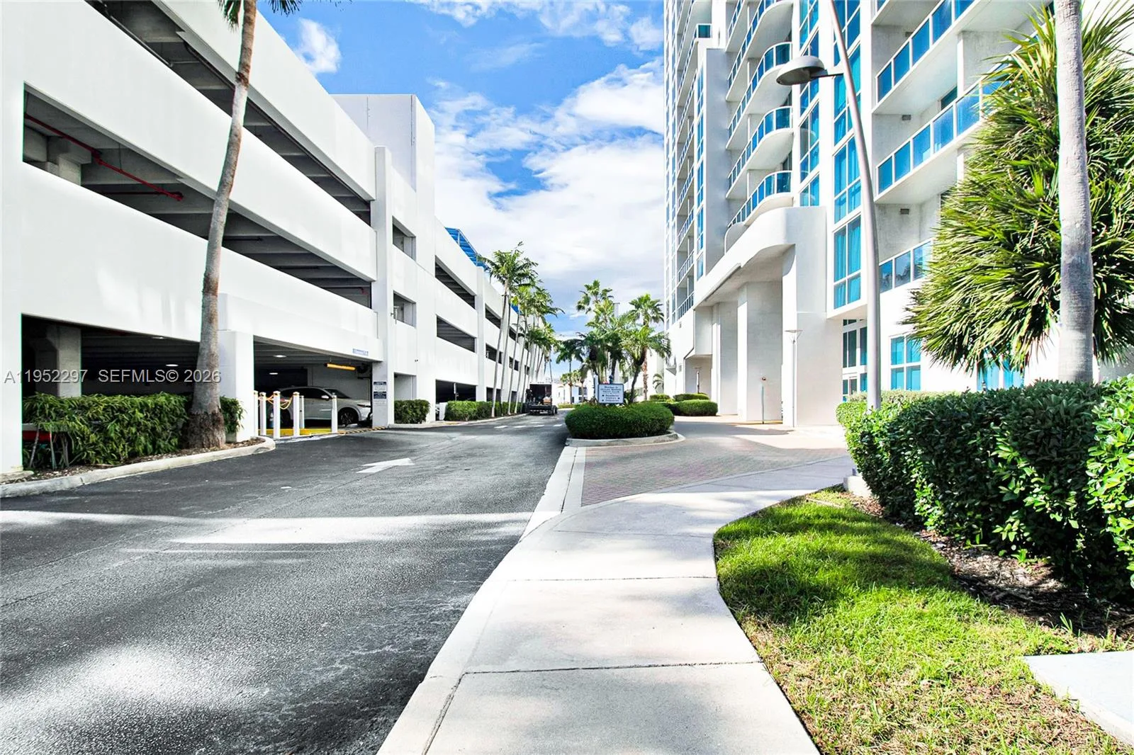 1945 S Ocean Dr # 1410, Hallandale Beach, FL 33009