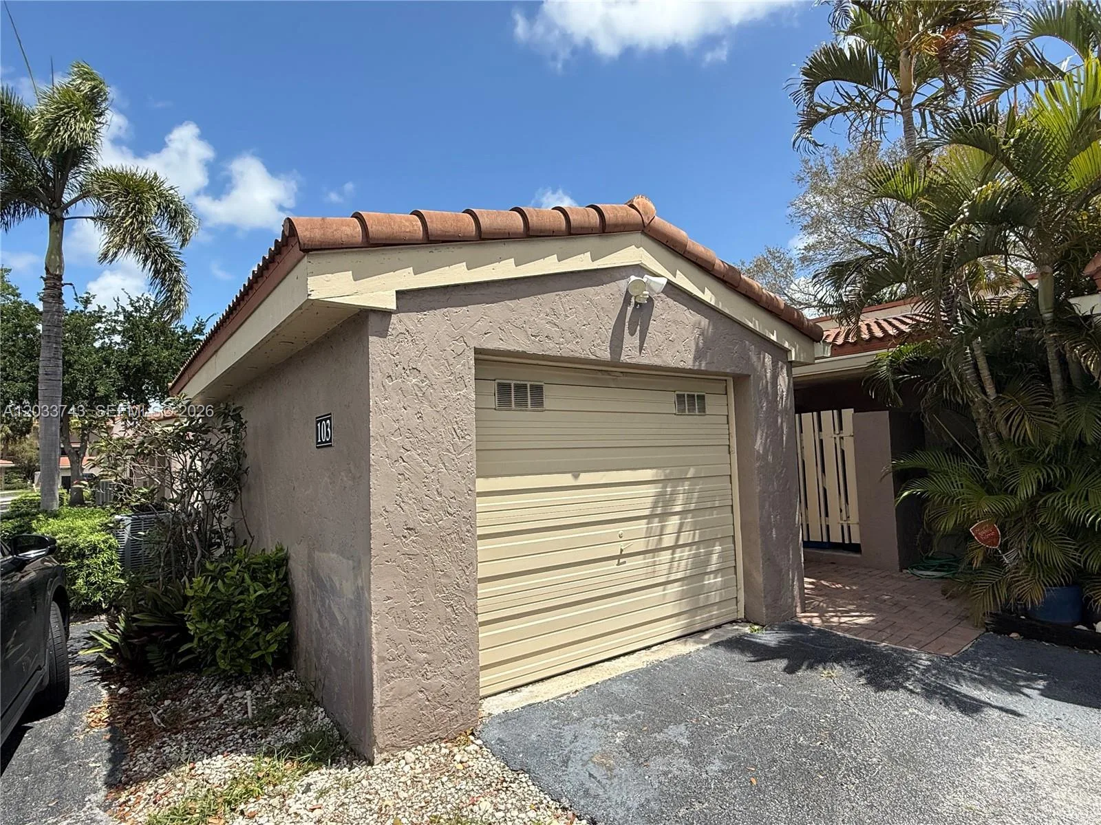 103 Tweedbrook Ln # 101, Hollywood, FL 33021