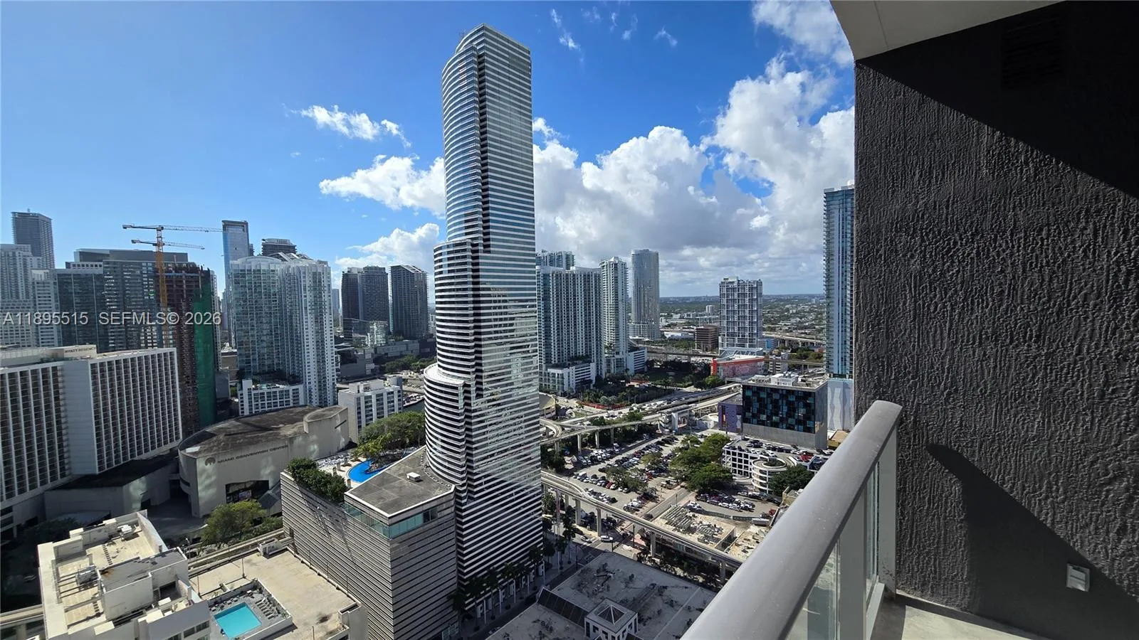 151 SE 1st St # 3003, Miami, FL 33131 photo 8
