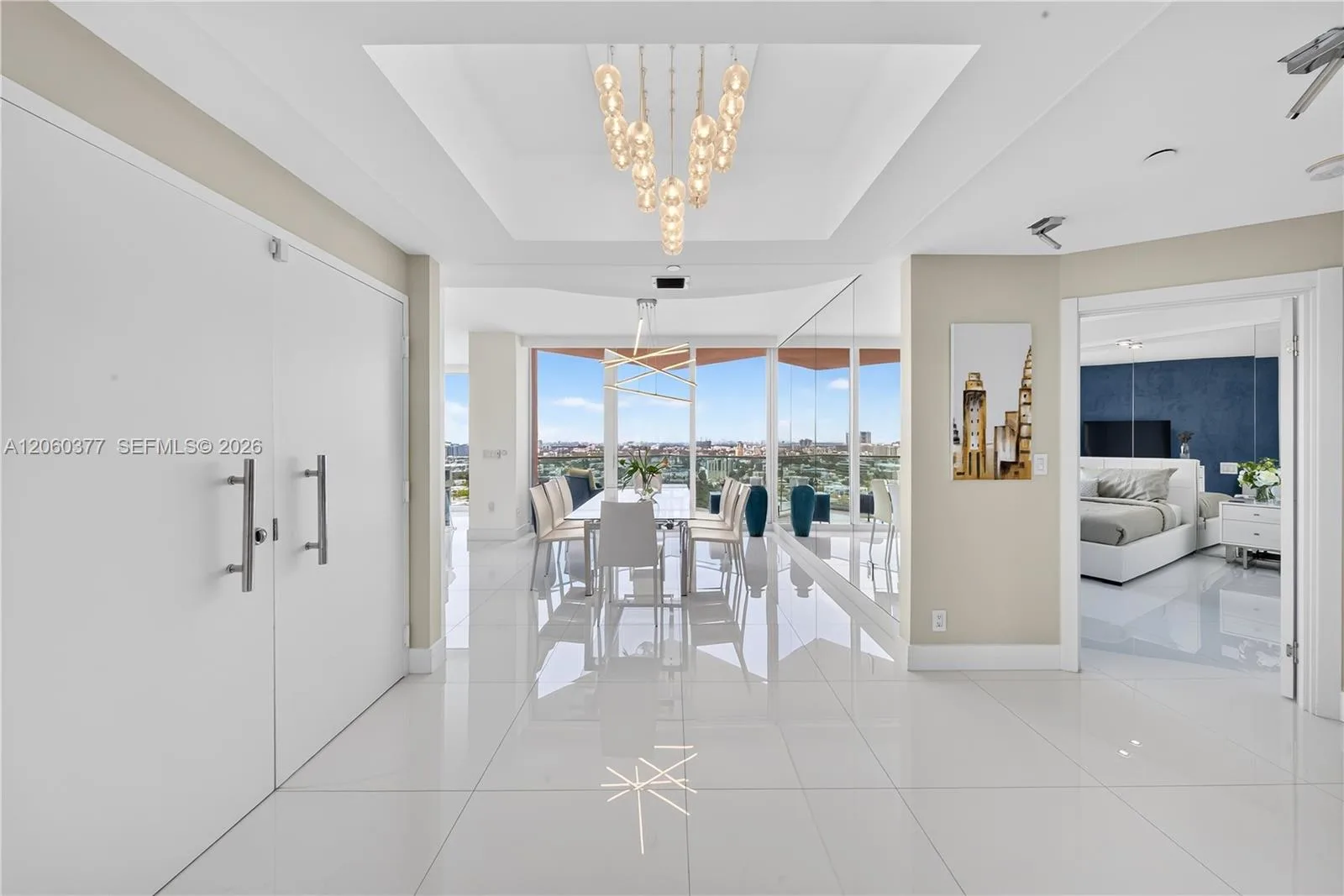 300 S Pointe Dr # 2104, Miami Beach, FL 33139 photo 11