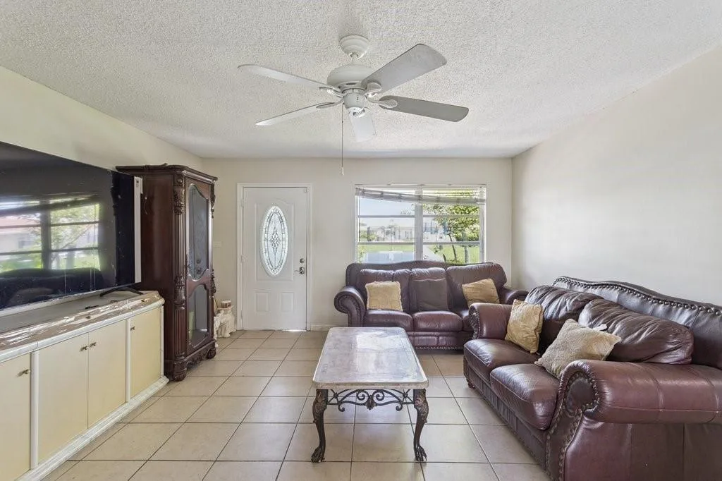 6708 NW 57th Drive, Tamarac, FL 33321 photo 5