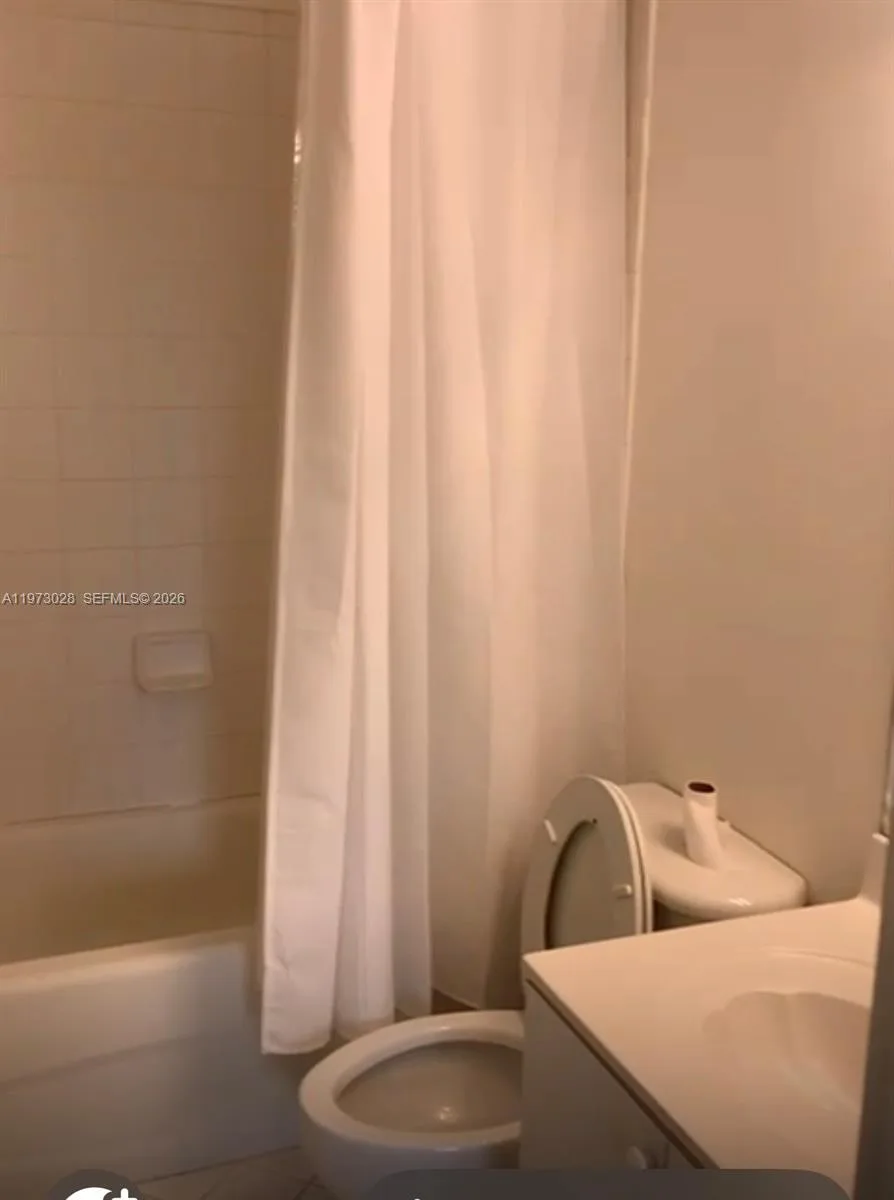 1270 SE 26th St # 204, Homestead, FL 33035 photo 9