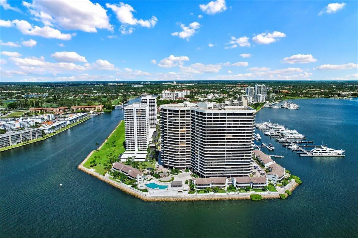100 Lakeshore Drive # 1854, North Palm Beach, FL 33408