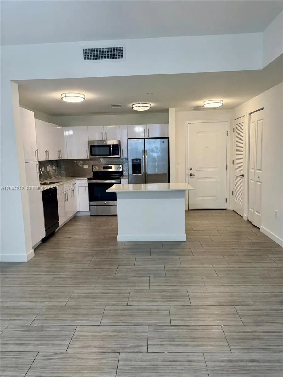 1776 Polk St # 705, Hollywood, FL 33020 — zdjęcie 2