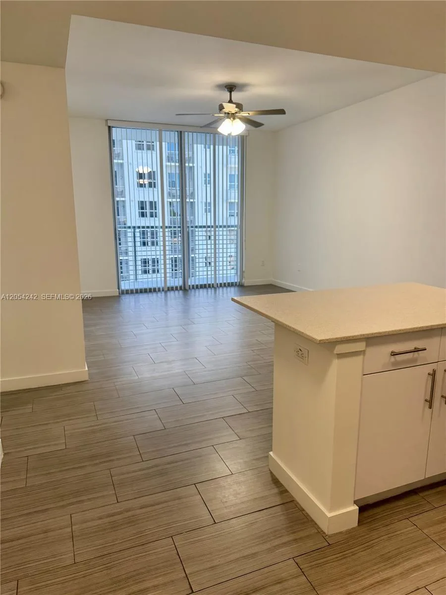 1776 Polk St # 705, Hollywood, FL 33020 — zdjęcie 3