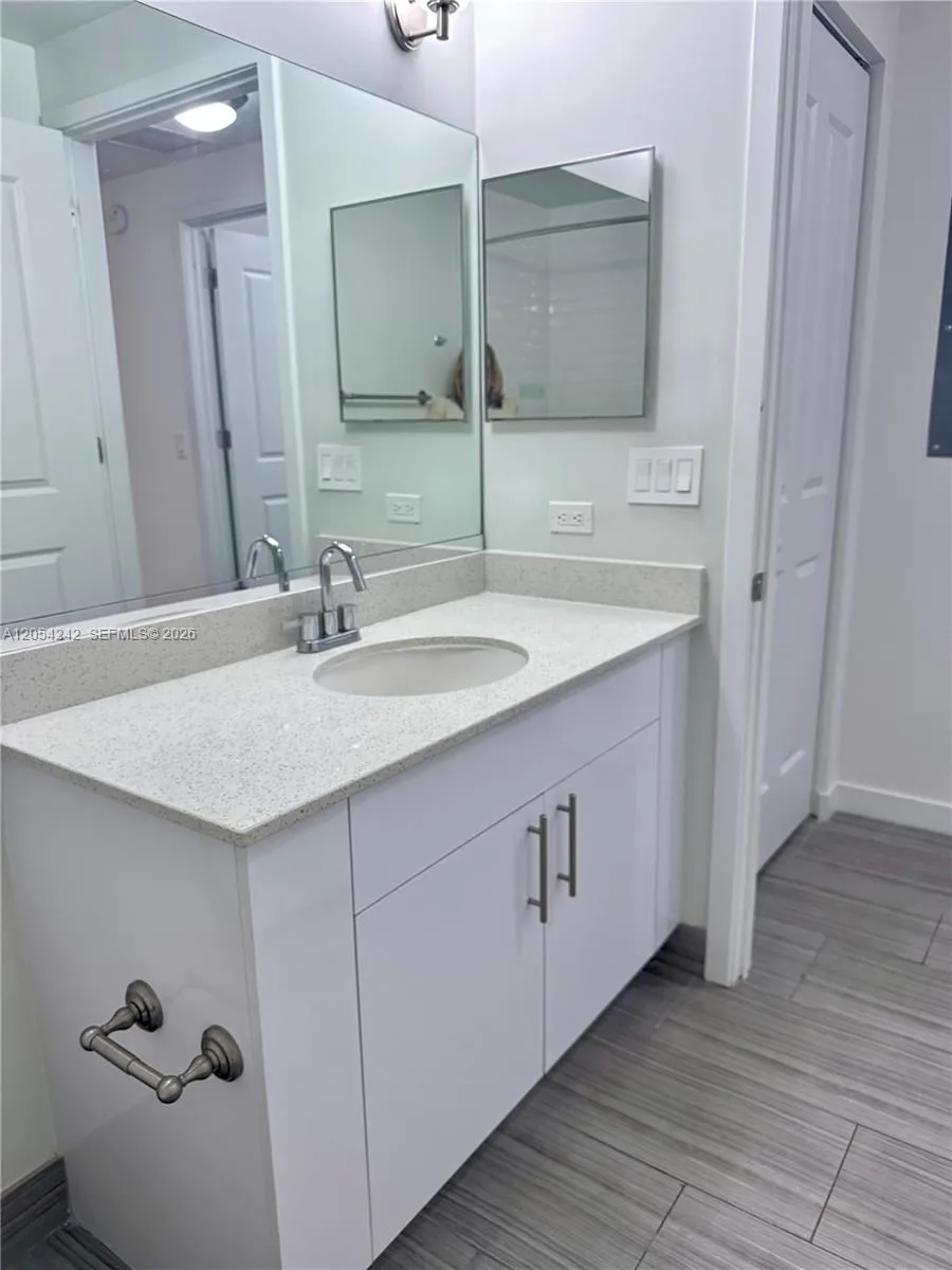 1776 Polk St # 705, Hollywood, FL 33020 photo 9