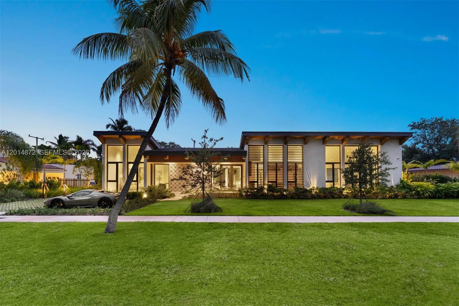 6716 San Vicente St, Coral Gables, FL 33146