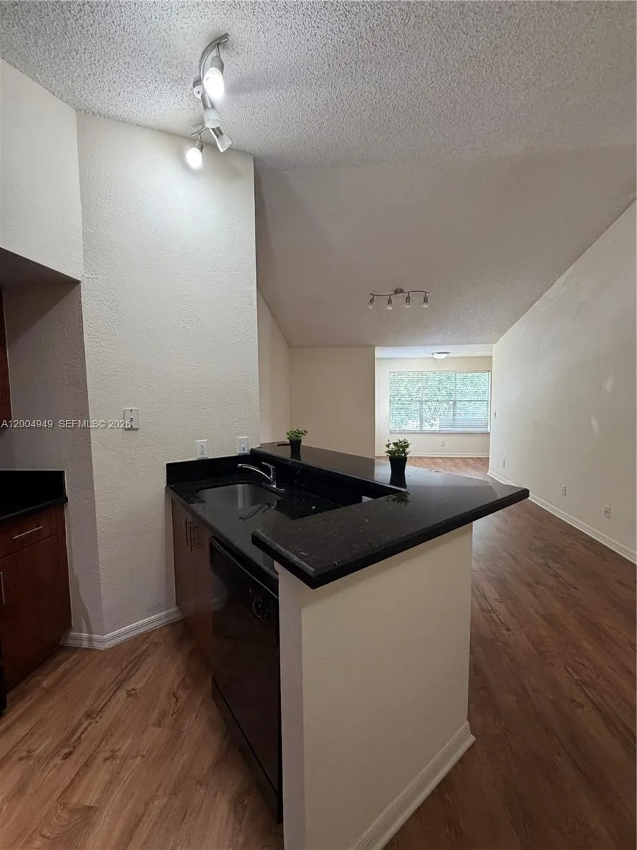 12950 VISTA ISLES DRIVE # 424, Sunrise, FL 33325