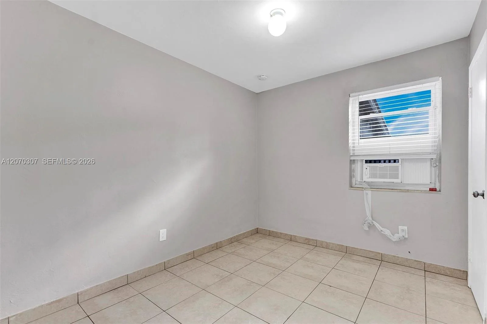 551 NW 30th Ter, Fort Lauderdale, FL 33311 photo 11