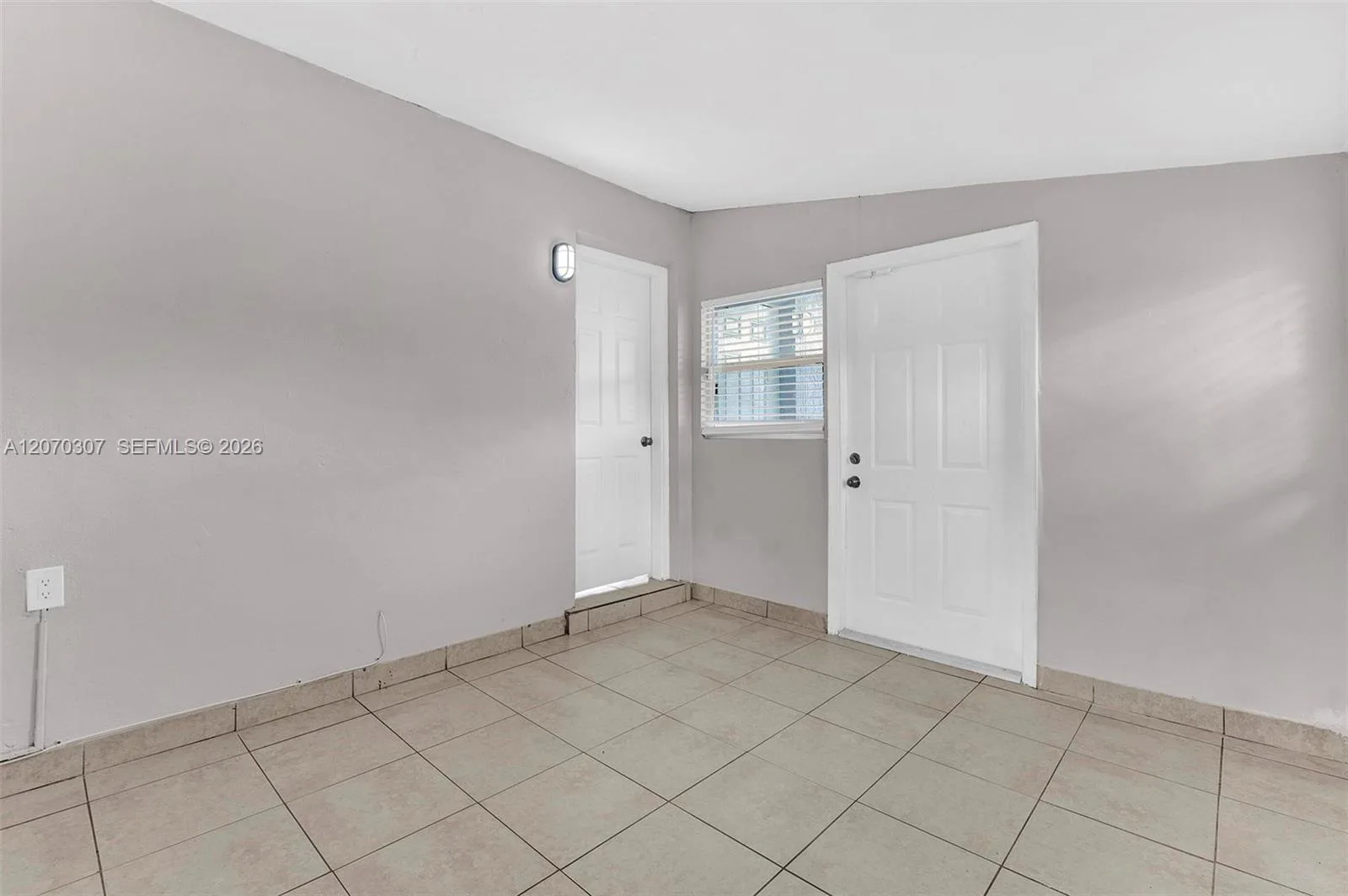 551 NW 30th Ter, Fort Lauderdale, FL 33311 photo 6