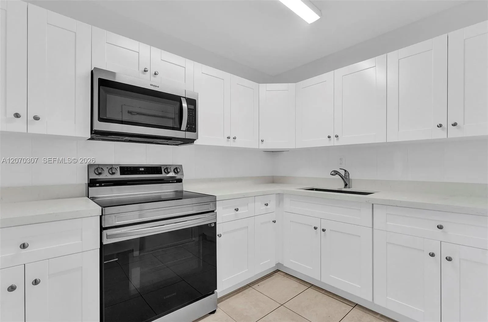 551 NW 30th Ter, Fort Lauderdale, FL 33311 photo 9