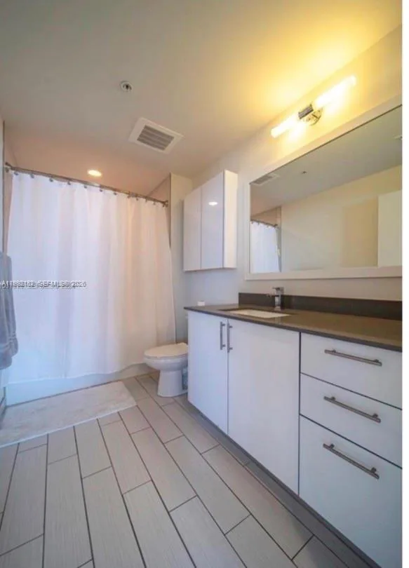 999 SW 1st Ave # 2105, Miami, FL 33130 photo 9