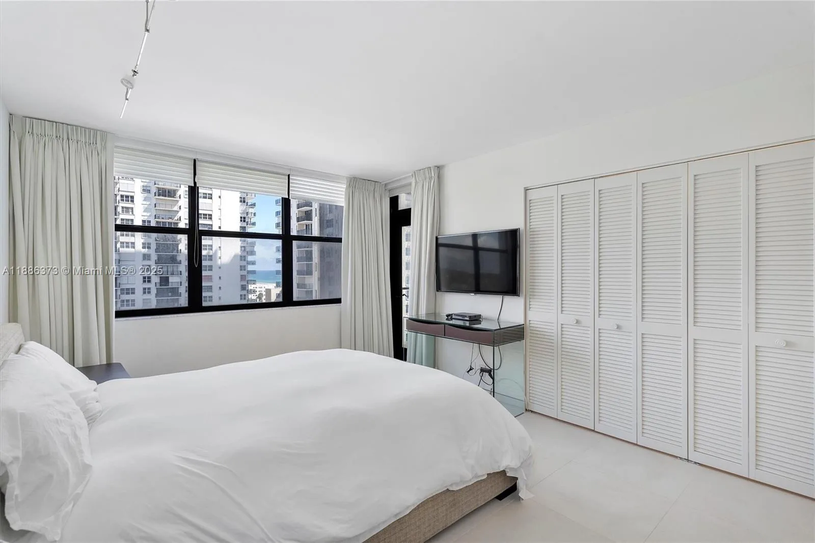 2401 S Ocean Dr # 905, Hollywood, FL 33019 photo 10