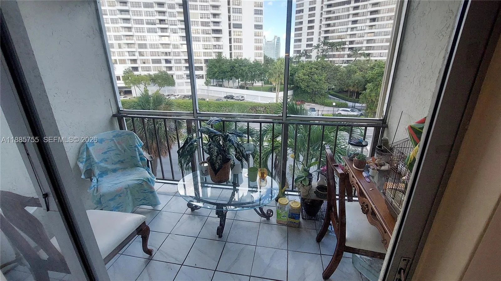 501 E Three Islands Blvd # 417, Hallandale Beach, FL 33009