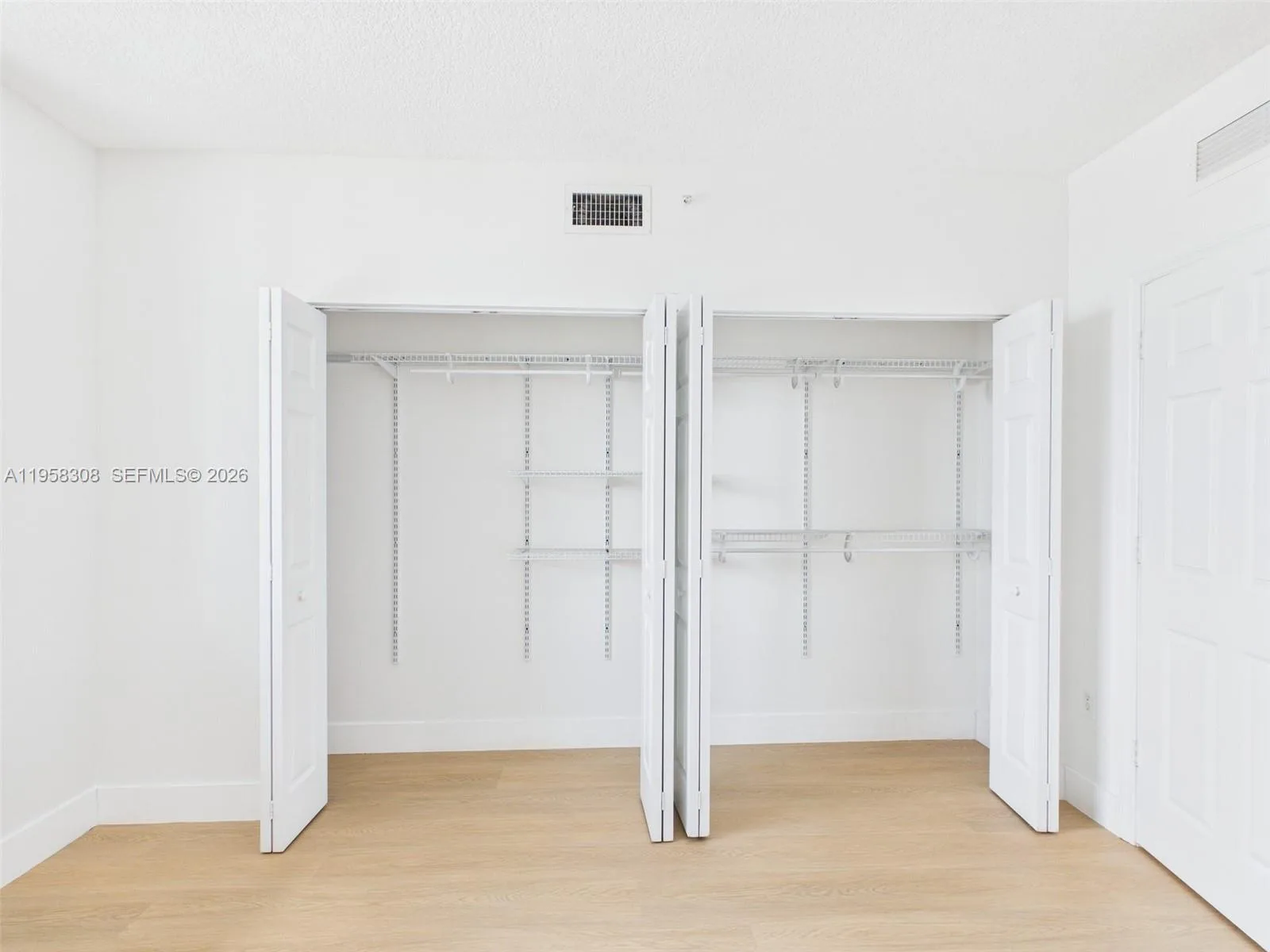 275 NE 18th St # 1404, Miami, FL 33132 photo 10
