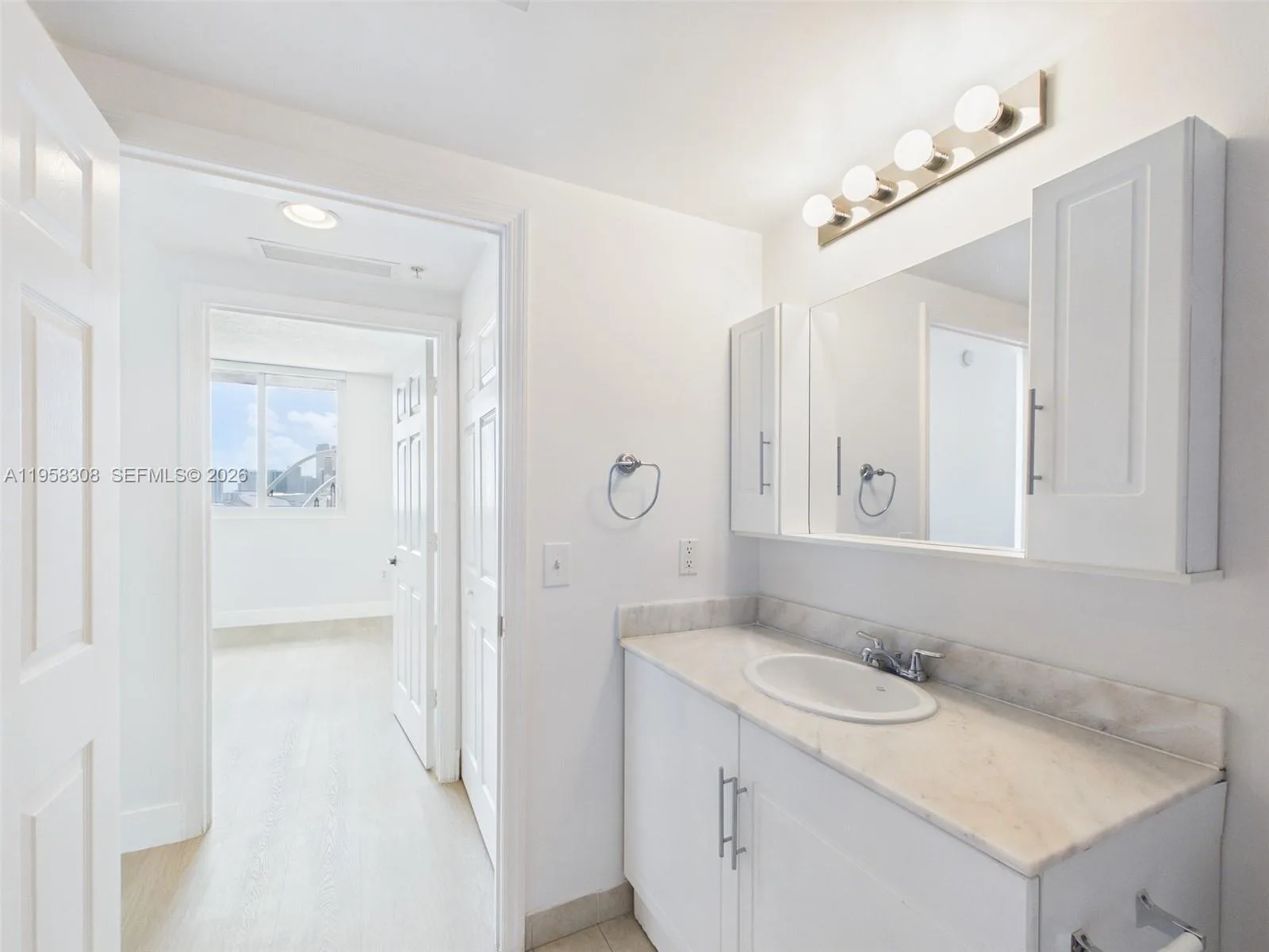 275 NE 18th St # 1404, Miami, FL 33132 photo 13
