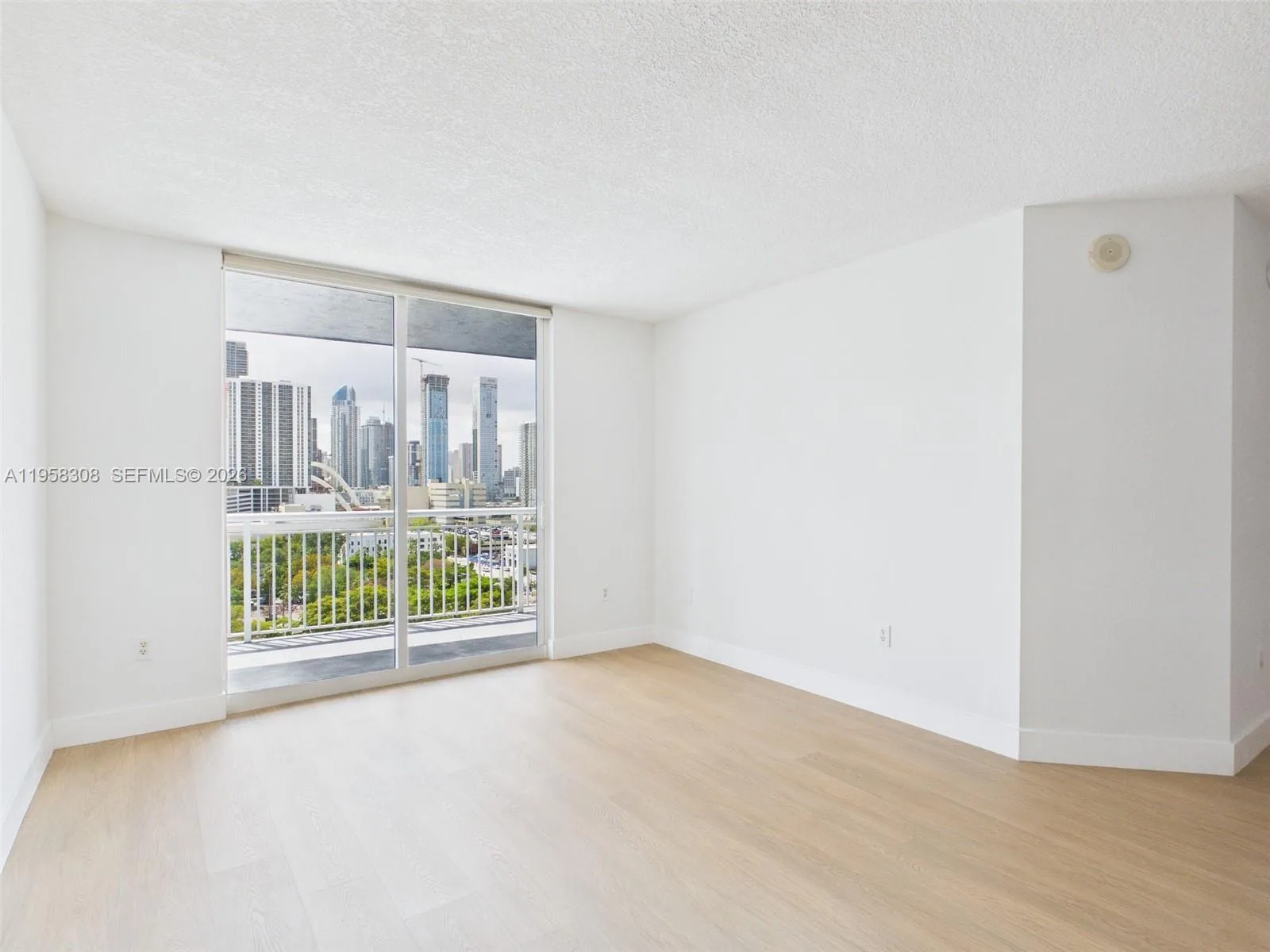275 NE 18th St # 1404, Miami, FL 33132 photo 5