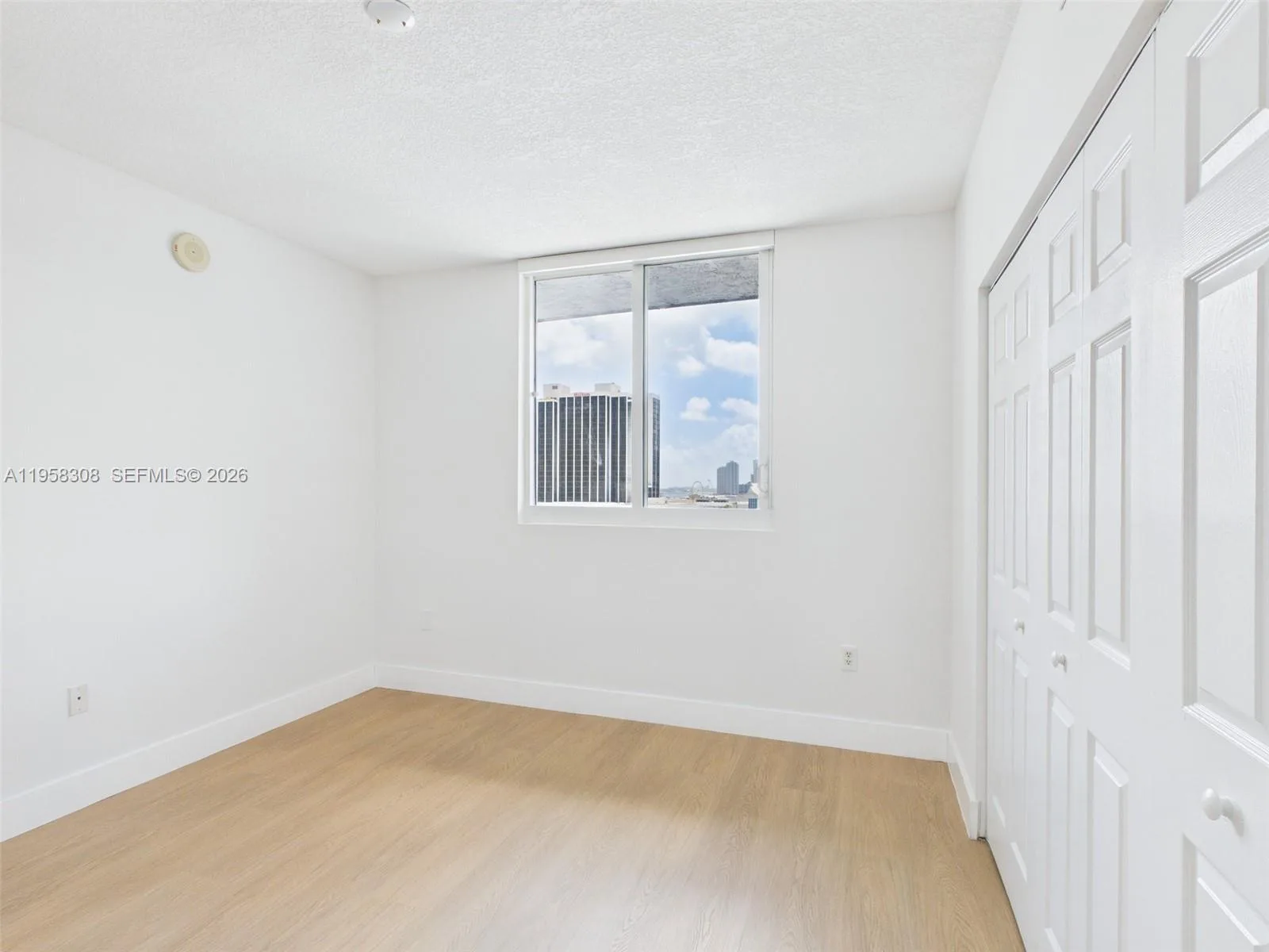275 NE 18th St # 1404, Miami, FL 33132 photo 9