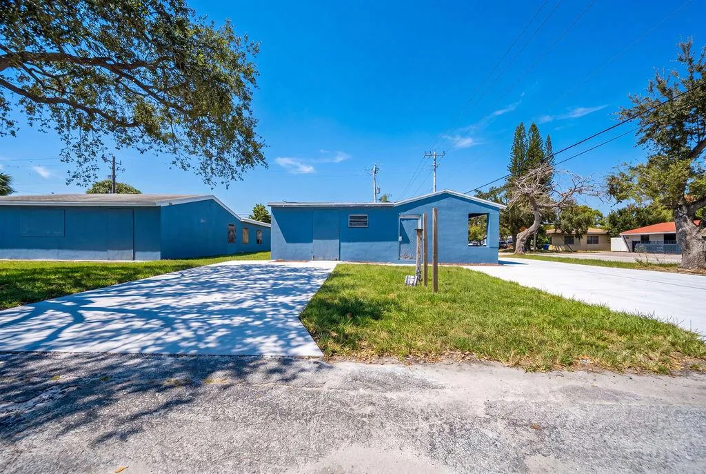1900 N 66TH Avenue, Hollywood, FL 33024