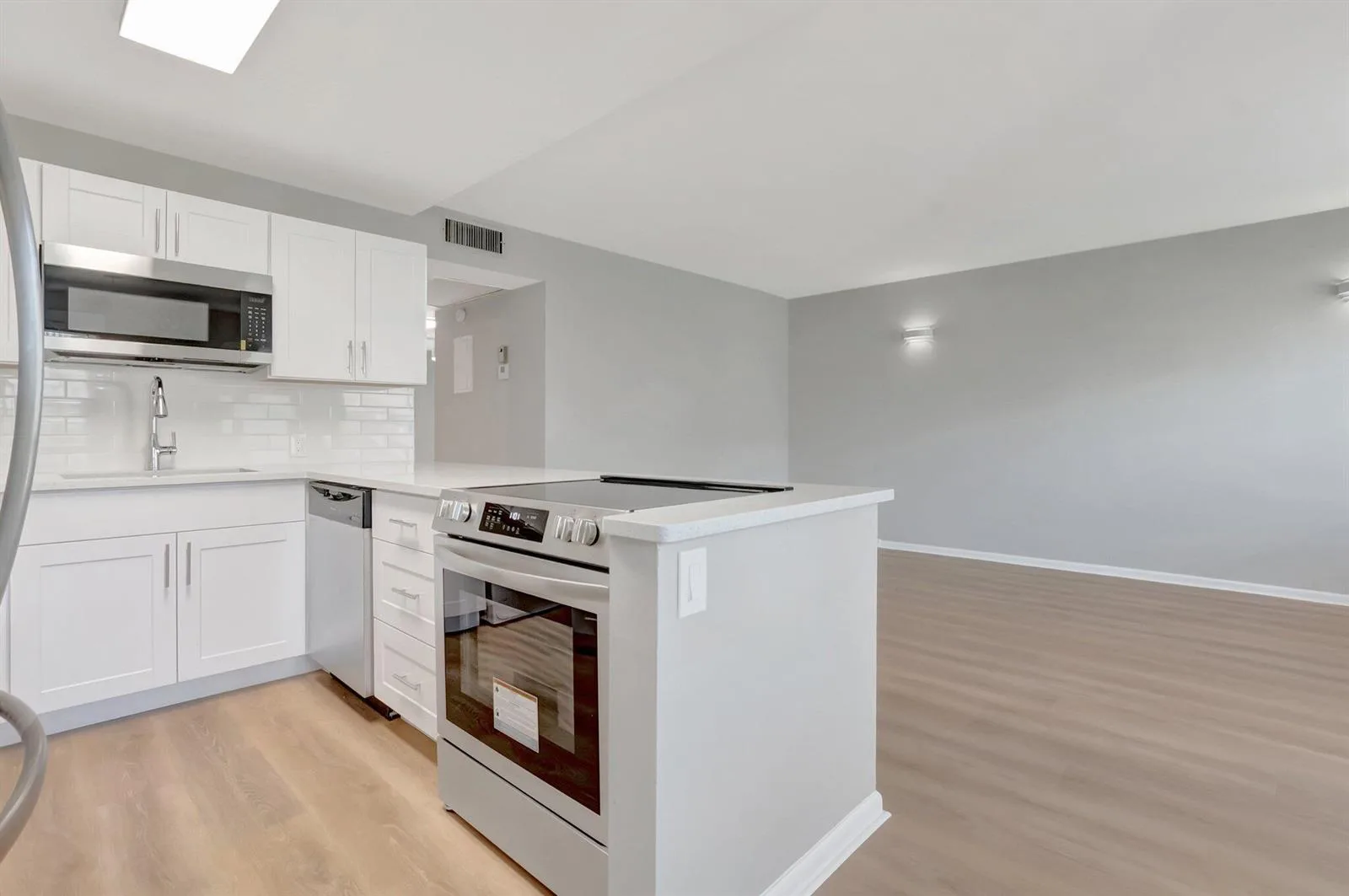 296 FANSHAW H, Boca Raton, FL 33434 photo 3