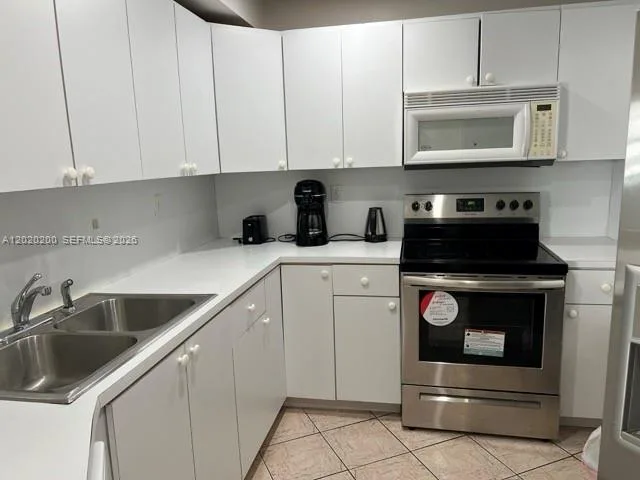3725 S Ocean Dr # 615, Hollywood, FL 33019