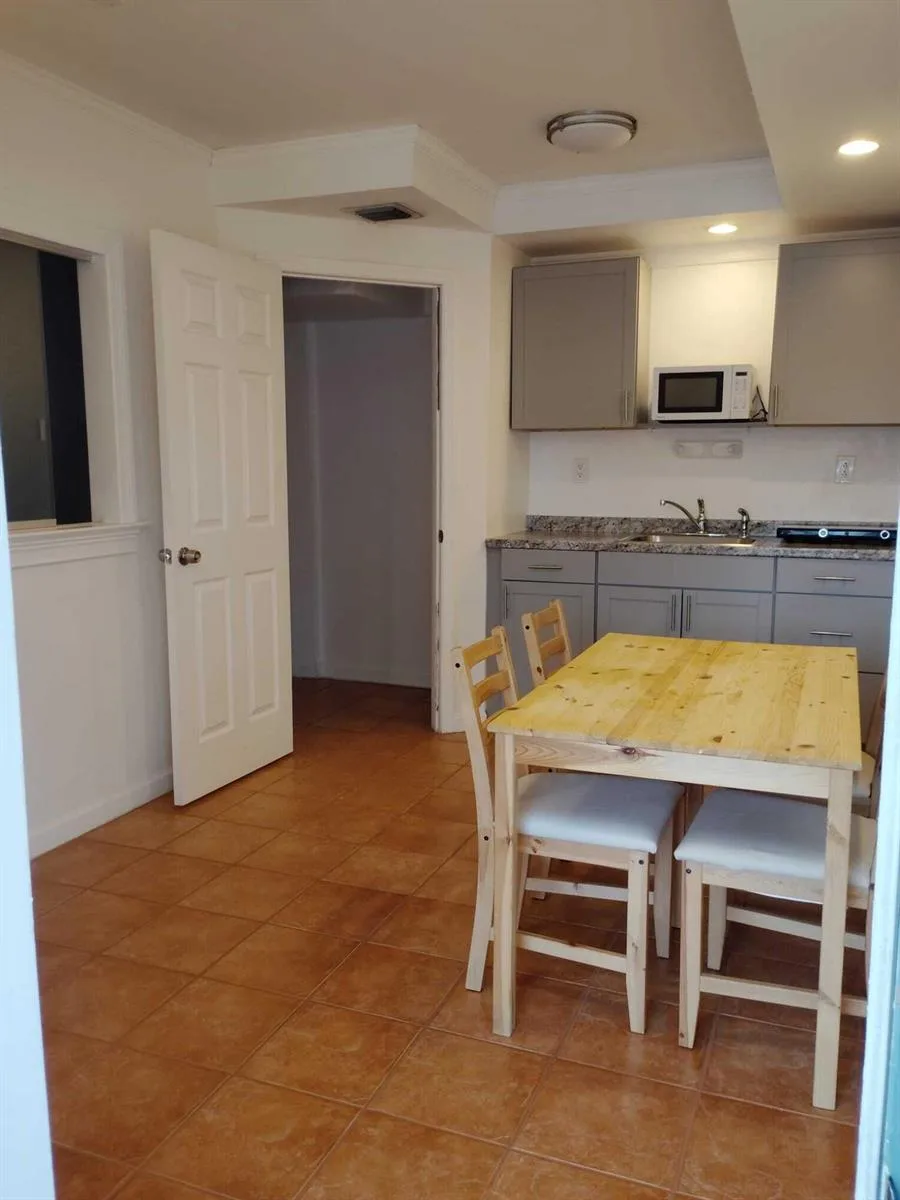 5937 TAFT Street # 1, Hollywood, FL 33021