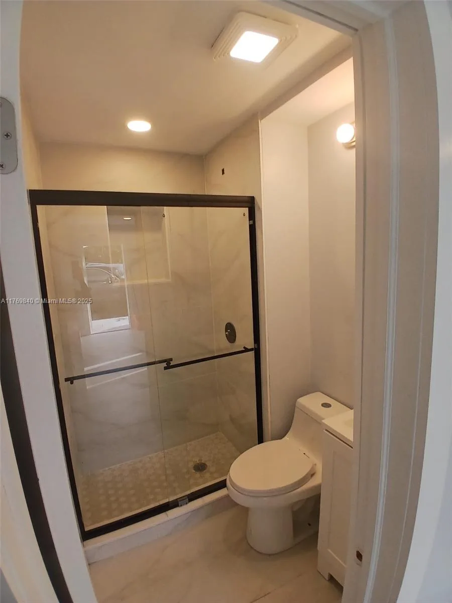 5636 Arthur St, Hollywood, FL 33021 photo 5